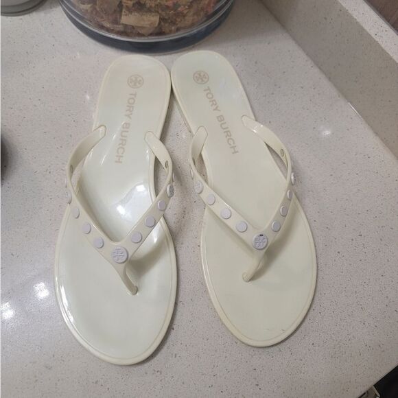 Tory Burch Jelly Sandals 10 Pale Yellow Studded Slip-On Flip Flop Flats - Picture 1 of 5